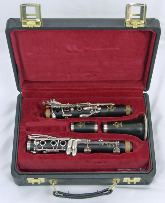 Used Buffet R13 Clarinet in original Buffet case